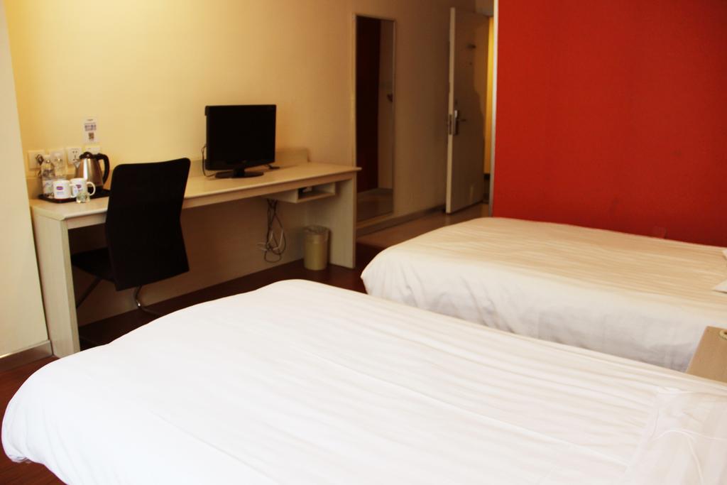 Hanting Hotel Changzhou Railway Station Rum bild